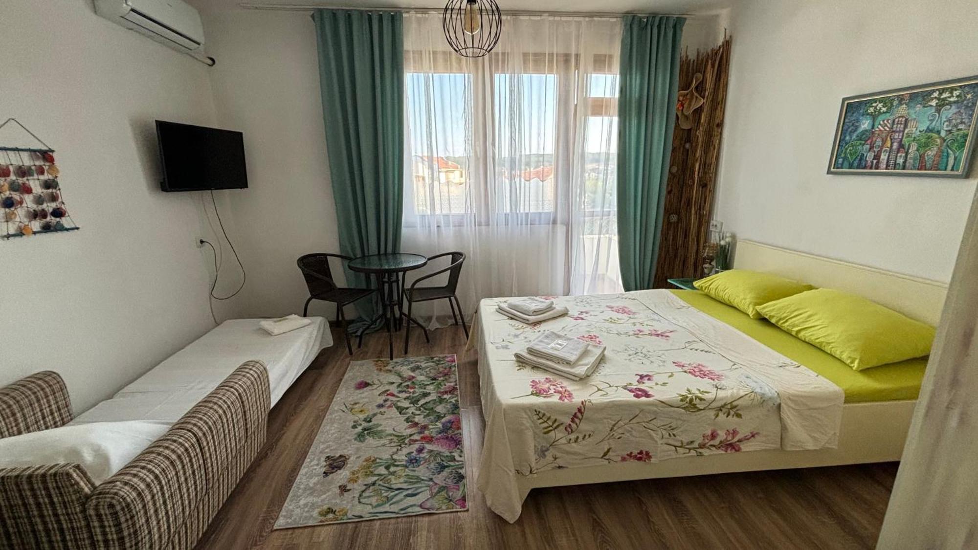 Guest House Hei Taka Sozopol Eksteriør billede